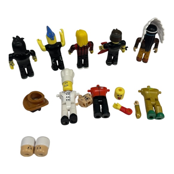 Roblox Figures Lot Punk Rockers And Indigenous Figure Set Of 7 Jazwares - Picture 7 of 7
